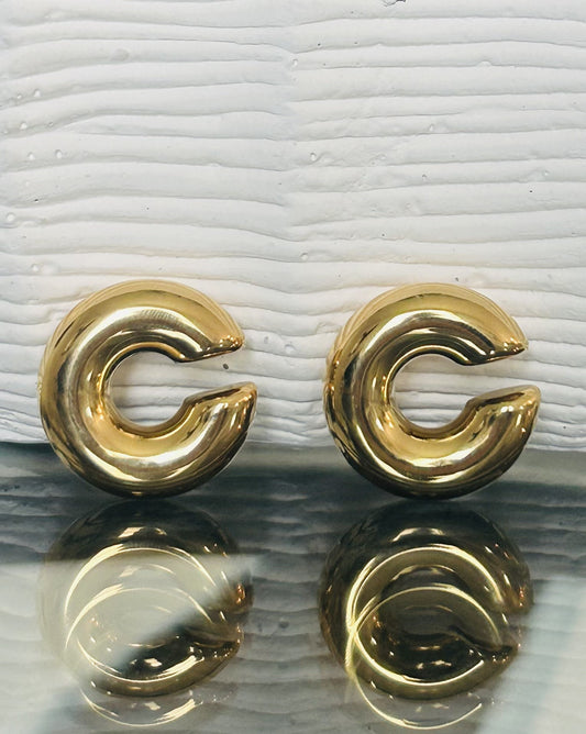 K Gold C-shape Hollow Hoop Earrings